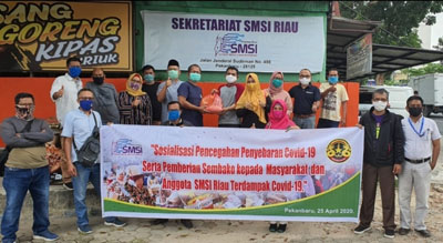  SMSI Riau Sosialisasi Pencegahan Covid-19 dan Bagi Sembako kepada Masyarakat